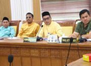 Anggota Komisi I DPRD Batam Muhammad Mustofa memimpin rapat lahan Sungai Beduk.