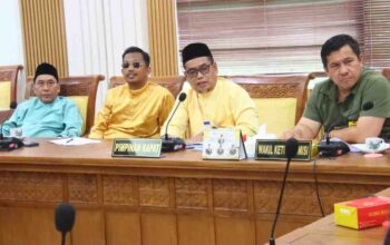 Anggota Komisi I DPRD Batam Muhammad Mustofa memimpin rapat lahan Sungai Beduk.