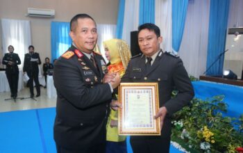 Inovasi “Si Amru” Bawa Bripka Iwan Setiawan Raih Gelar Bhabinkamtibmas Teladan Polda Kepri 2026
