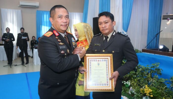 Inovasi “Si Amru” Bawa Bripka Iwan Setiawan Raih Gelar Bhabinkamtibmas Teladan Polda Kepri 2026