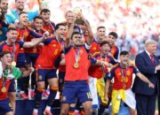 Para pemain Timnas Spanyol merayakan gelar juara Piala Dunia 2026 di New Jersey Stadium