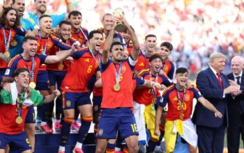 Para pemain Timnas Spanyol merayakan gelar juara Piala Dunia 2026 di New Jersey Stadium