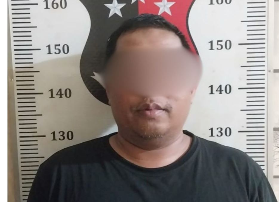 Penggelapan uang SPP oleh mantan Kepsek SMA Taruna Kepri di Mapolsek Batu Aji.