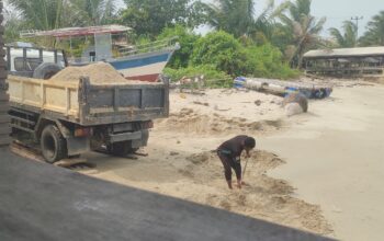 Diduga Keruk Pasir Pantai dan Timbun Laut Tanpa Izin, Aktivitas di Cafe Tiga Berlian Disorot, DLH: “Ini Tidak Dibenarkan”