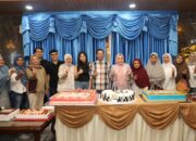 Sejumlah pejabat Forkopimda Batam bersama Wali Kota Batam, Amsakar Achmad, usai memberi kejutan di HUT ke-58 di Wisma Batam, Sekupang, Sabtu (1/8/2026).