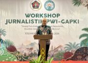 Ketua Umum PWI Pusat Akhmad Munir dalam pembukaan Workshop Jurnalistik Sawit.