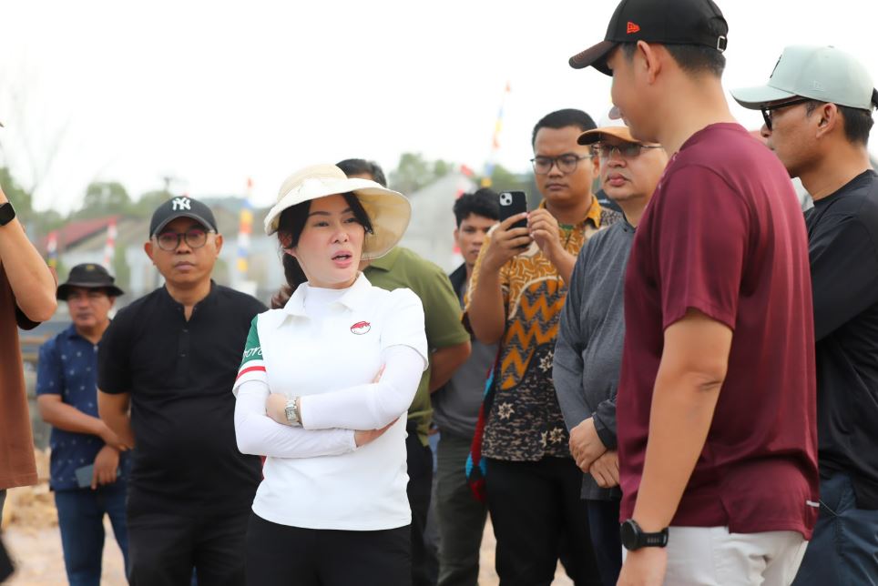 Sidak proyek drainase Tanjung Piayu, Wawako Li Claudia Chandra sentil galian tanpa data utilitas dan desak sinergi Pemko dengan BP Batam.