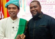 Sebelum Ditangkap Bareskrim, Basri Lewaimang Sempat Merekam Momen Bersama UAS di Acara Polda Kepri