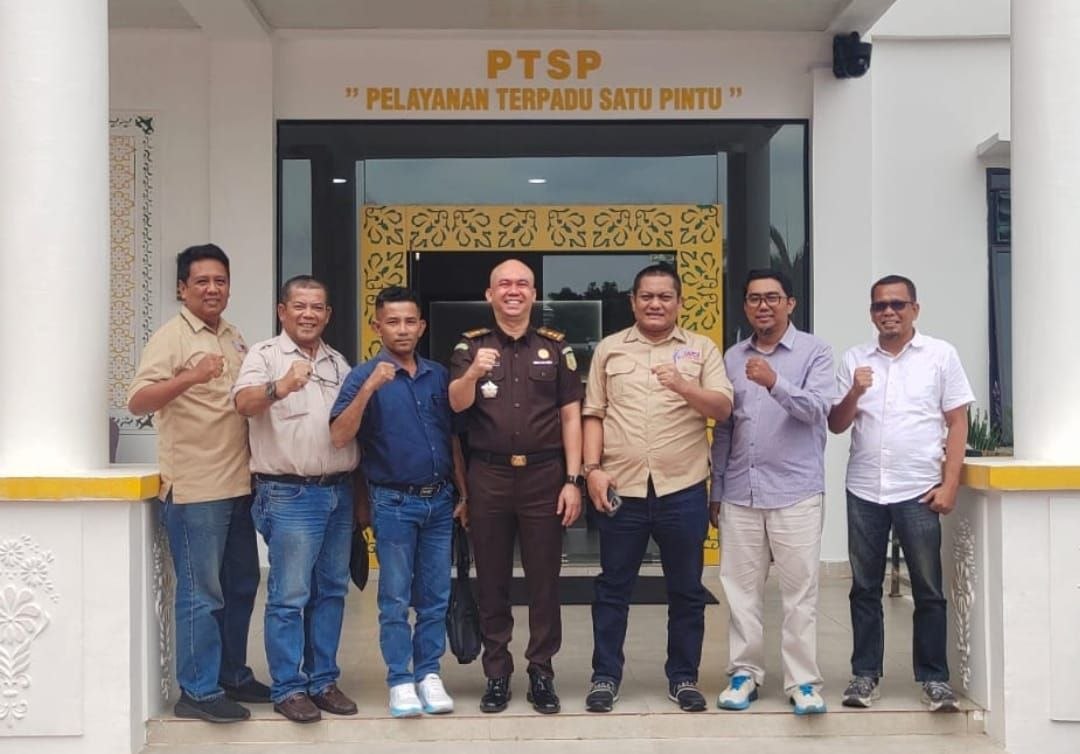 Pengurus Serikat Media Siber Indonesia (SMSI) Provinsi Kepulauan Riau memperkuat sinergi dengan Kejaksaan Tinggi (Kejati) Kepri dan Asosiasi Badan Permusyawaratan Desa Nasional (ABPEDNAS) Kepri dalam mendukung Program Jaksa Garda Desa (Jaga Desa).