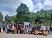 Warga Pantai Melayu dalam sengketa lahan pembangunan Sekolah Terintegrasi Merah Putih di Pulau Rempang.