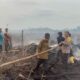 Tim gabungan TNI-Polri dan BPBD memadamkan karhutla di lahan gambut Desa Kudung Lingga.