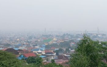 Kabut asap menyelimuti wilayah Kota Batam memicu imbauan BDR dari Ombudsman Kepri
