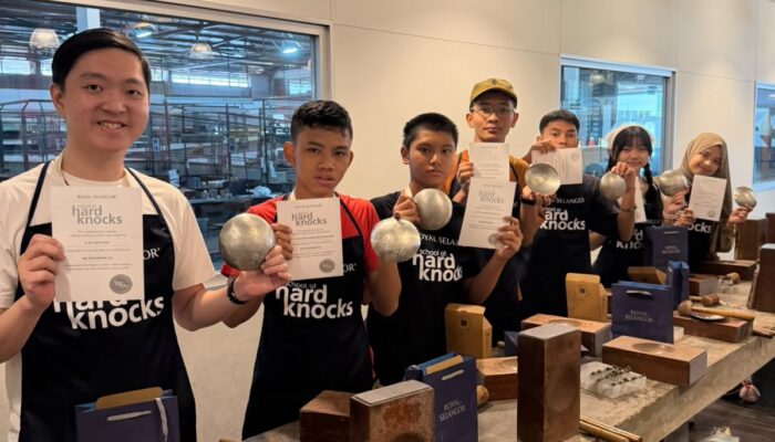 Rayakan HUT ke-9, PLC Batam Ajak Murid Study Trip ke Malaysia dan Edukasi Kampus Global