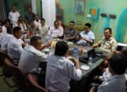 Pengurus PWI Kepri menjamu kedatangan Gubenrur Kepri, Ansar Ahmad di Graha PWI Kepri, Sabtu (3/10/2026).