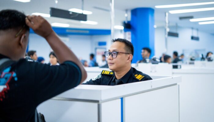 Geliat WNA di Batam: Imigrasi Terbitkan 35 Ribu Izin Tinggal dan 160 Alih Status