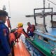 Tim SAR Gabungan menggunakan RIB 02 Natuna menyisir perairan Anambas untuk mencari nelayan hilang.